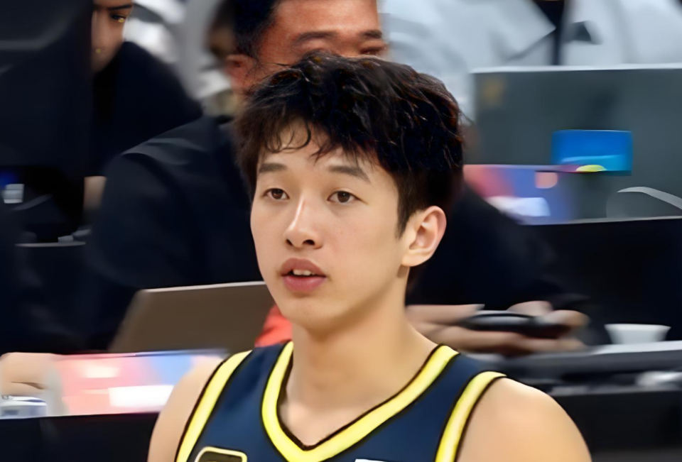 这一节, 大比分取胜, 人员调整上