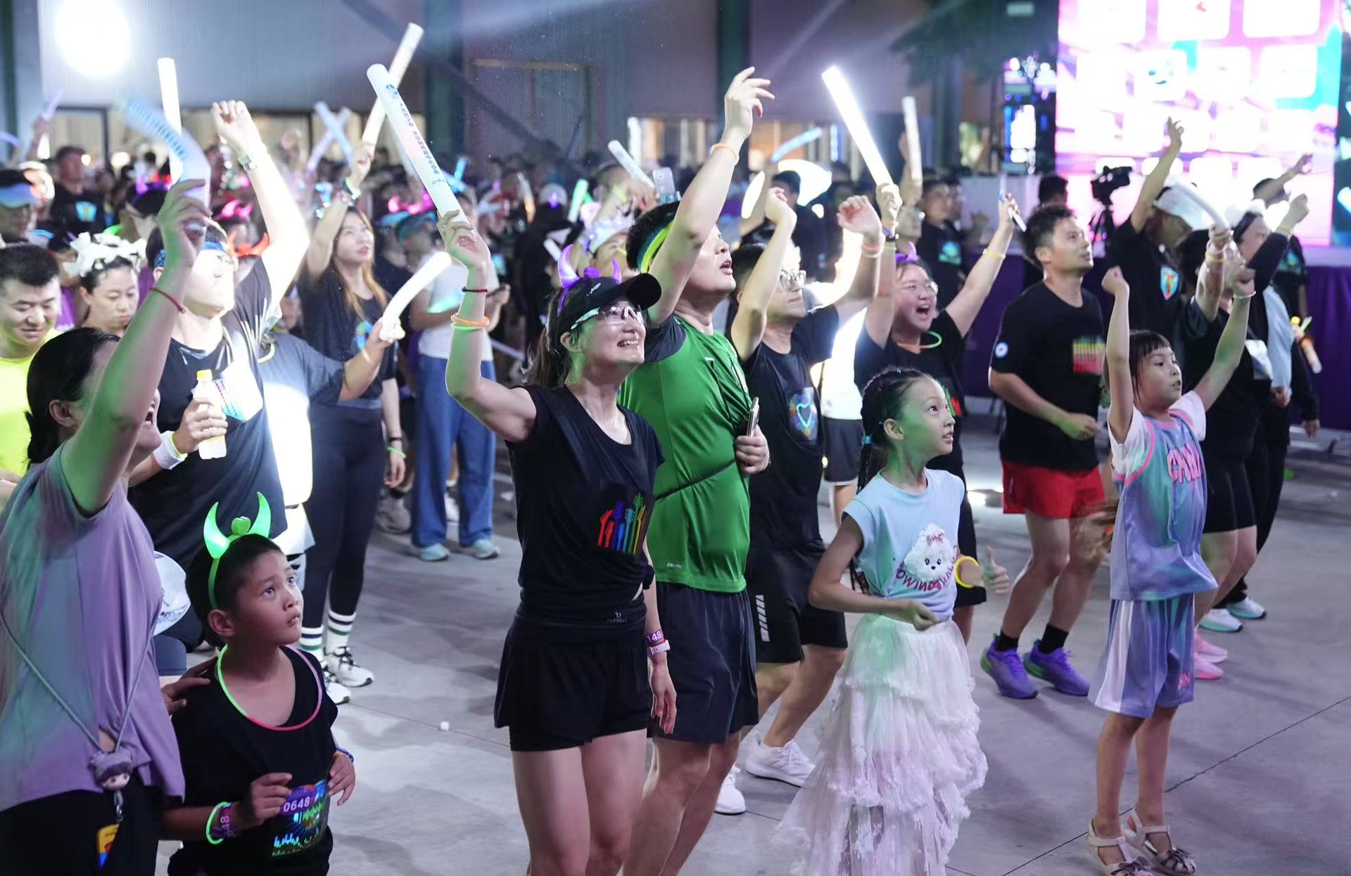 间活力, cn, 之城 间活力, cn, 之城