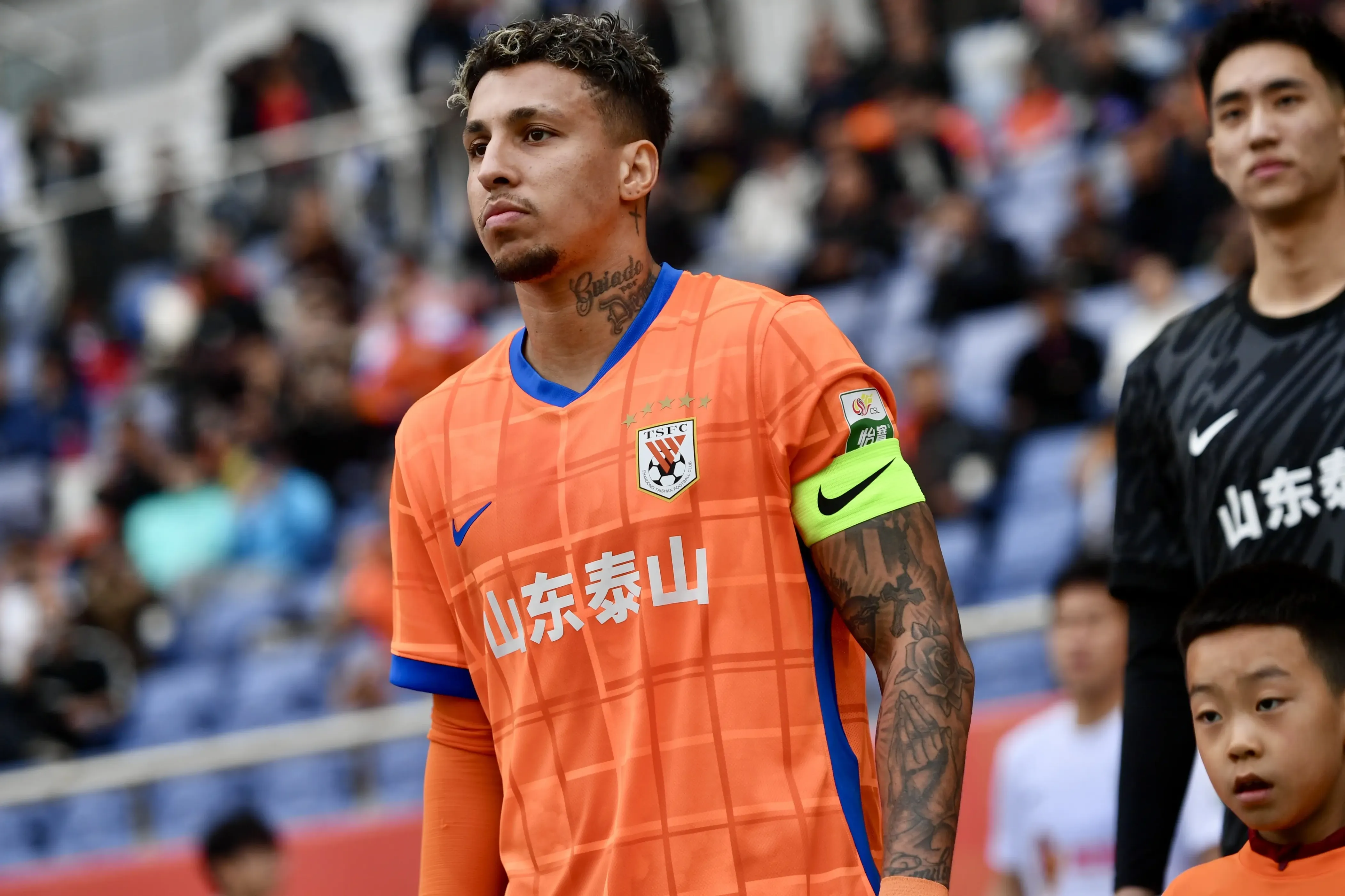 情报告, 泰山全队乘