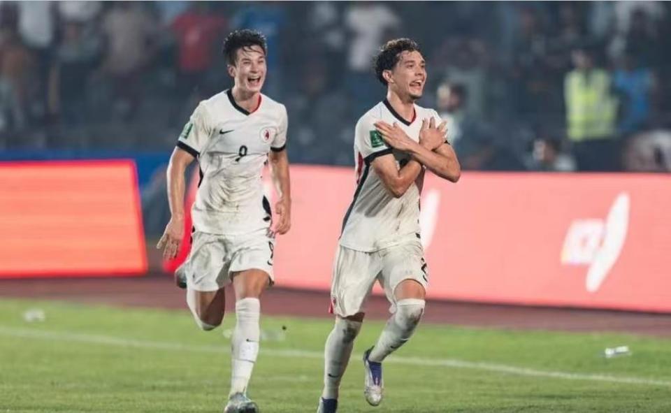 联系删除, 前锋尼高拉, 次射门全部